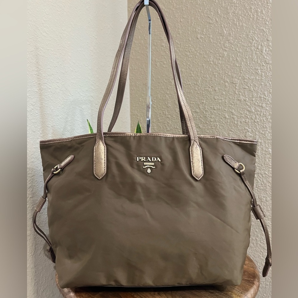 PRADA TOTE